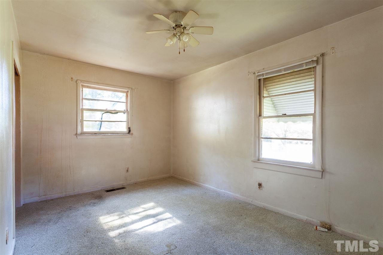 933 Friar Tuck Road Raleigh, NC 27610 - Photo 16 of 28