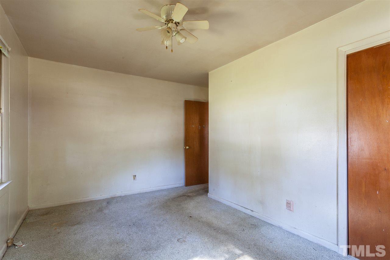 933 Friar Tuck Road Raleigh, NC 27610 - Photo 17 of 28