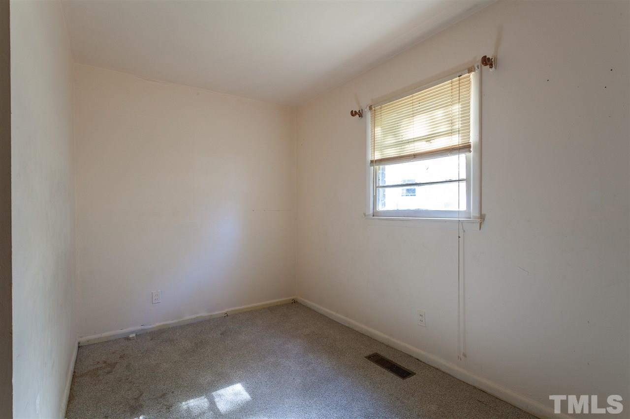 933 Friar Tuck Road Raleigh, NC 27610 - Photo 18 of 28