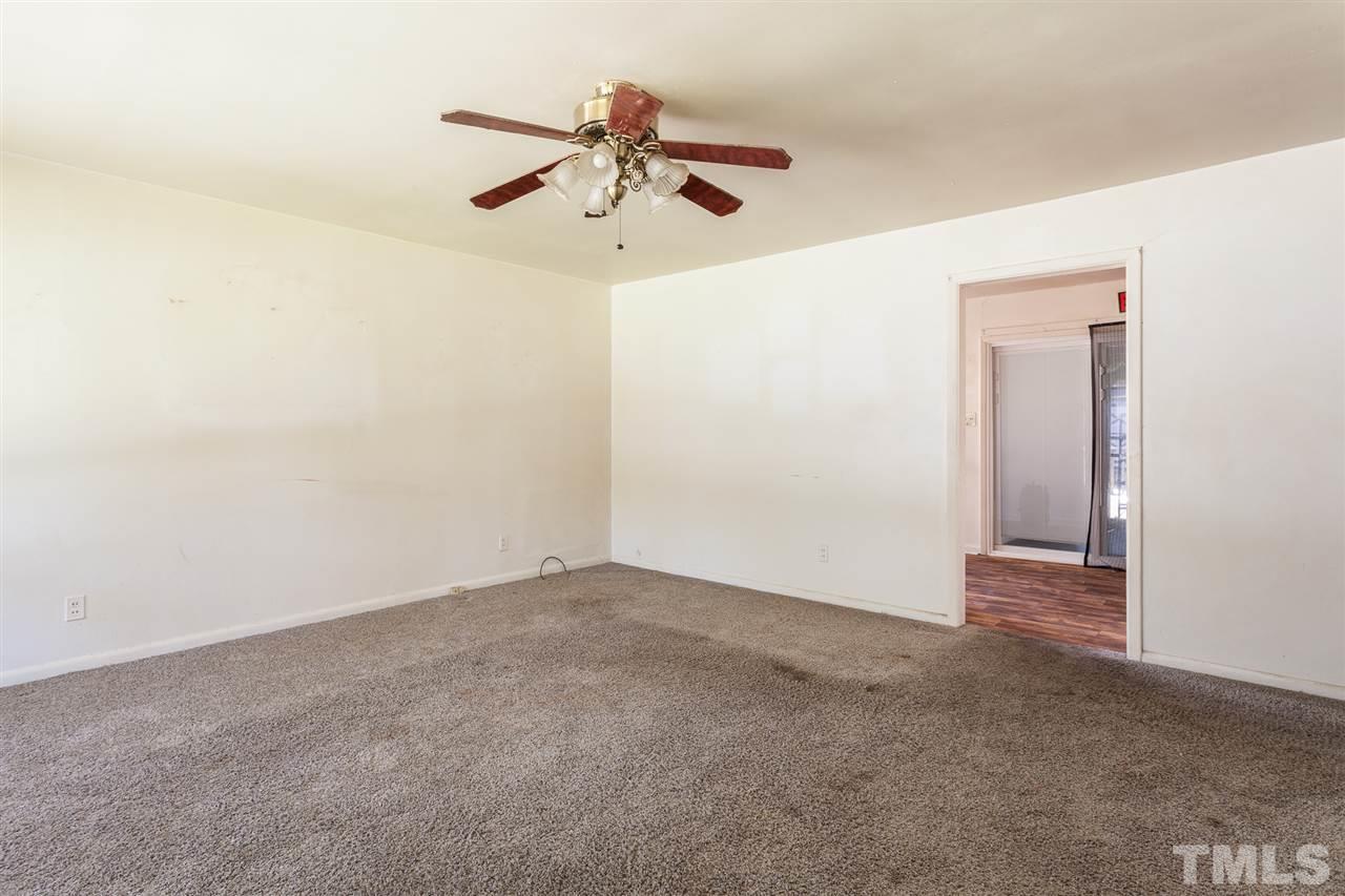 933 Friar Tuck Road Raleigh, NC 27610 - Photo 6 of 28