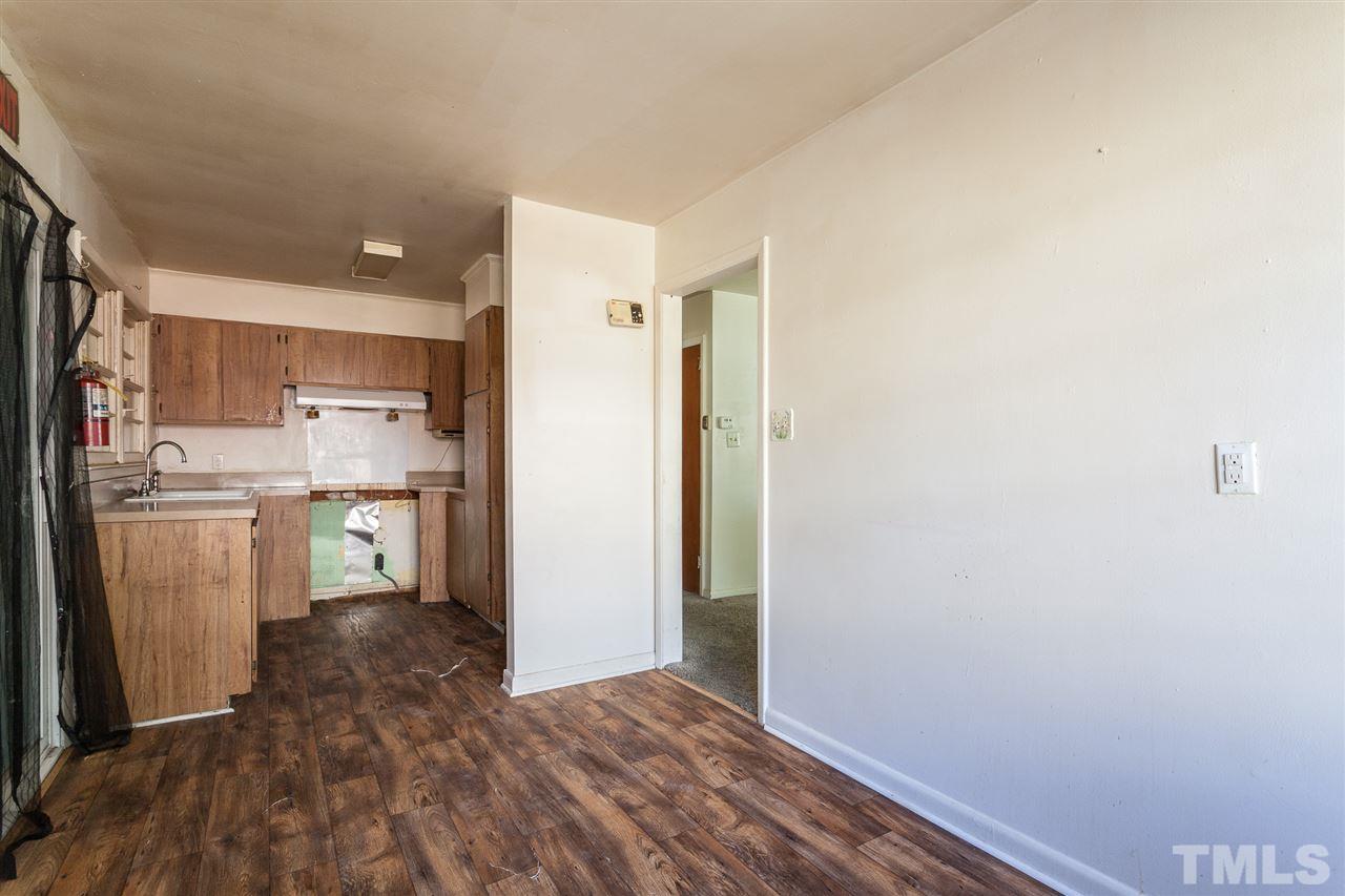 933 Friar Tuck Road Raleigh, NC 27610 - Photo 10 of 28