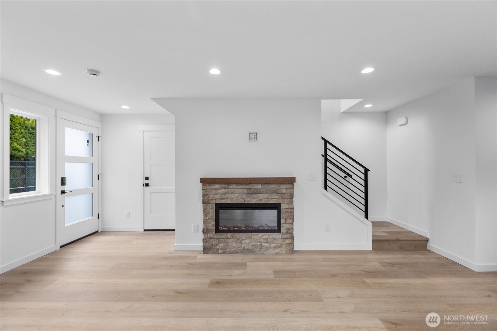 117 Northwest 112th Street Seattle, WA 98177 - Photo 12 of 35