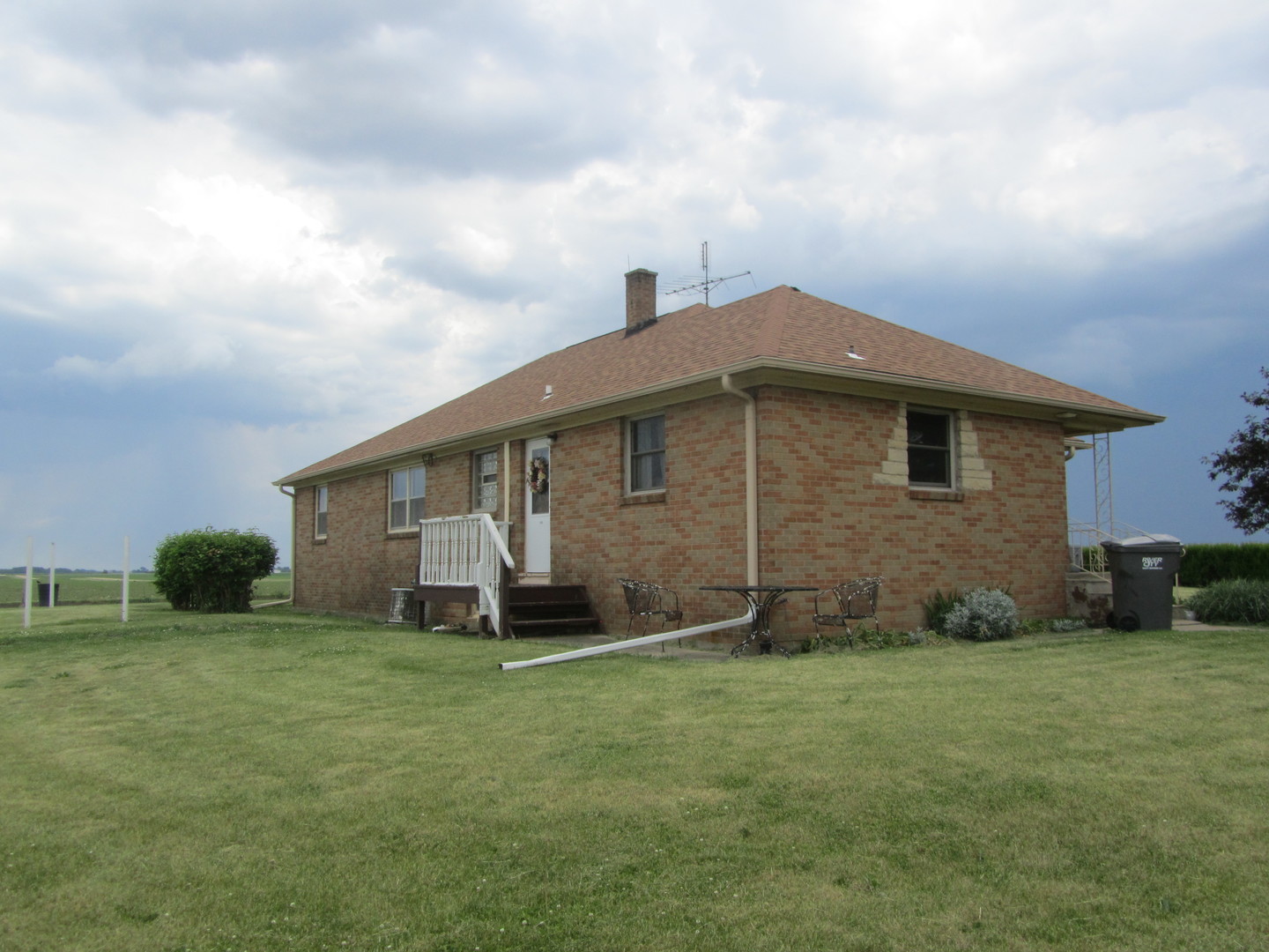 1419 North 35th Road Ottawa, IL 61350 - Photo 4 of 5