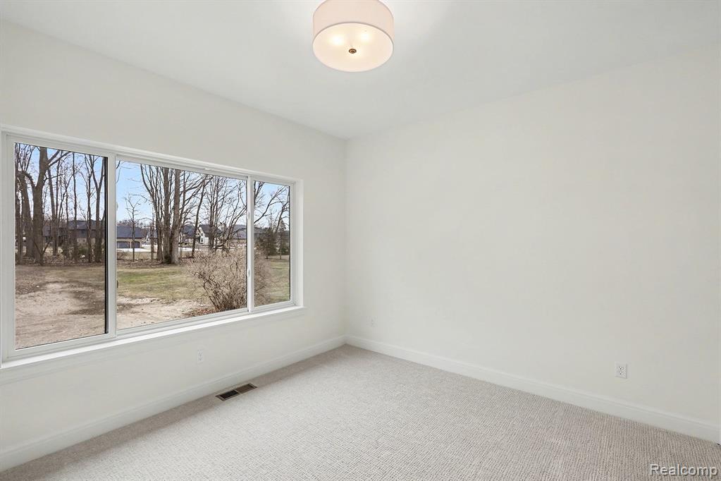 55390 Jewell Road Utica, MI 48315 - Photo 26 of 36 Gallery Image 26