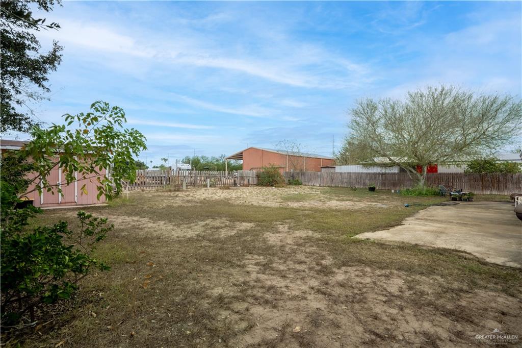 1513 Thompson Road Mission, TX 78573 - Photo 12 of 33