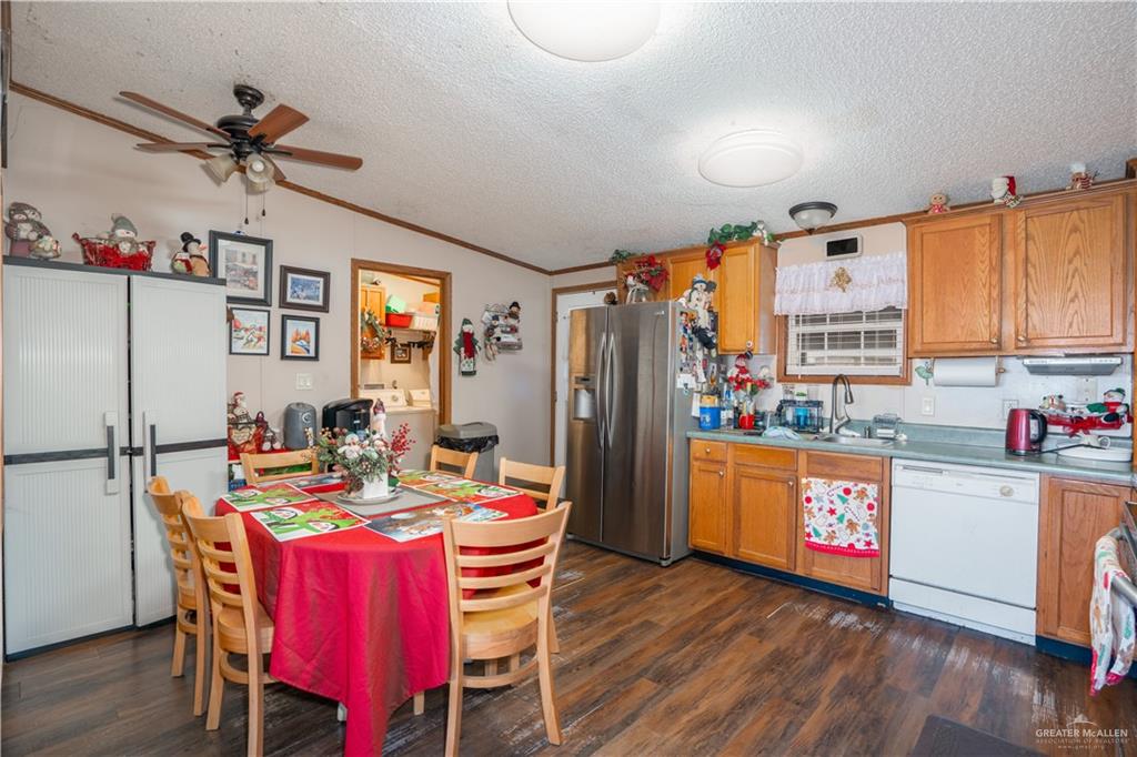 1513 Thompson Road Mission, TX 78573 - Photo 21 of 33