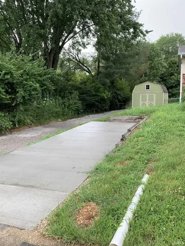 $1,595 | 5250 North Nova Drive, Bloomington, IN 47404