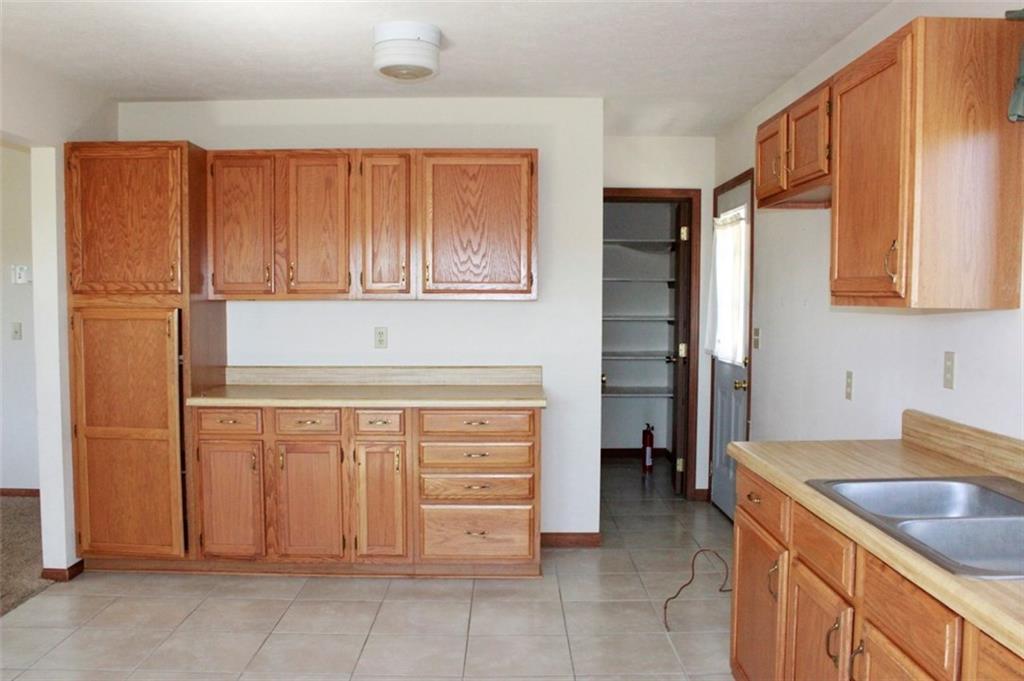 3905 East Pitchin Road Springfield, OH 45502 - Photo 13 of 67