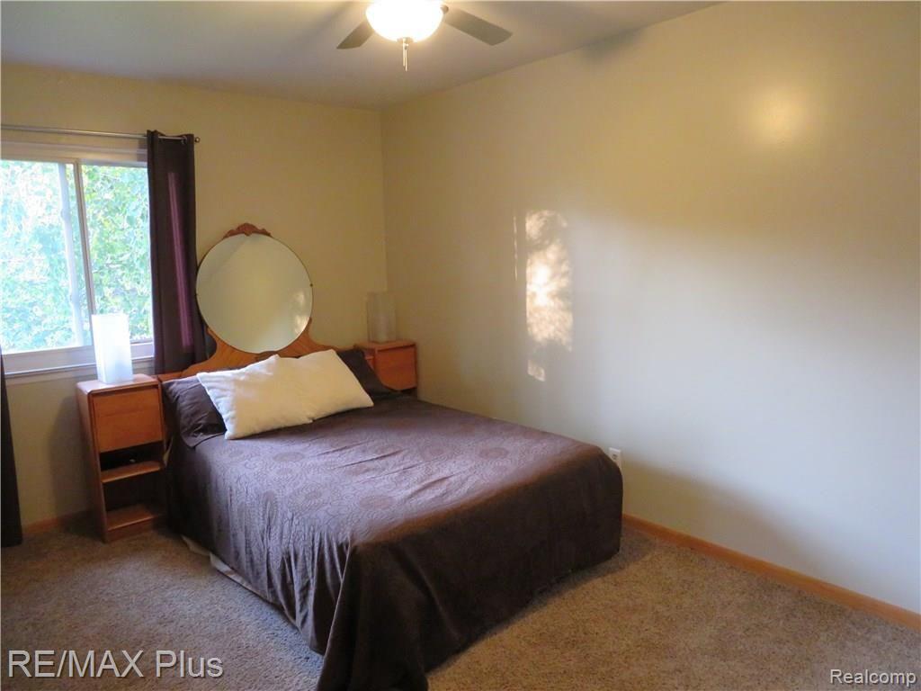 1253 Stonehenge Road Flint, MI 48532 - Photo 10 of 15 IMG_0640.JPG