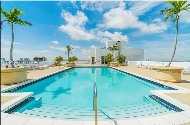 $2,250 | 1830 Radius Drive, Unit 517, Hollywood, FL 33020