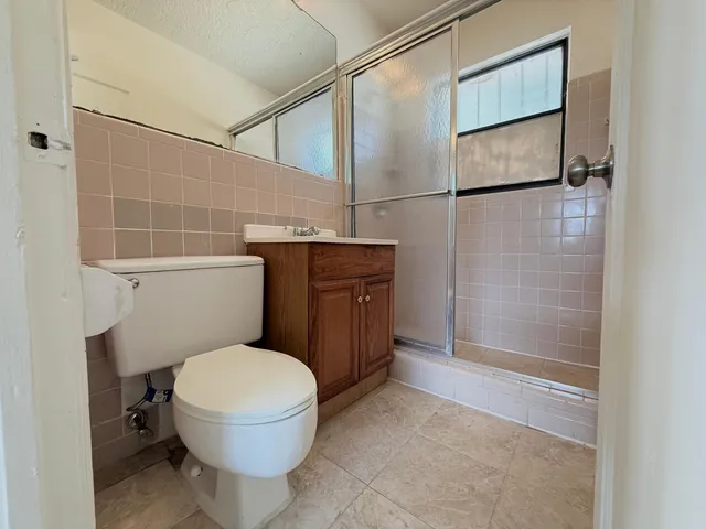 $1,600 | 5607 North Flagler Drive, West Palm Beach, FL 33407