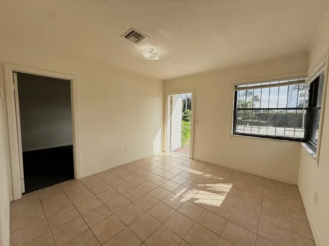$1,600 | 5607 North Flagler Drive, West Palm Beach, FL 33407