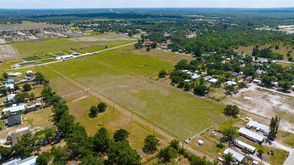 1998 Southeast 1st Avenue Arcadia, FL 34266 - Photo 5 of 16 a view of a tennis court