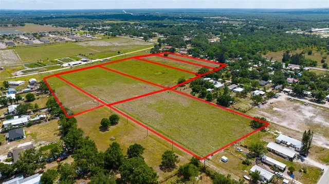 an aerial view of tennis court