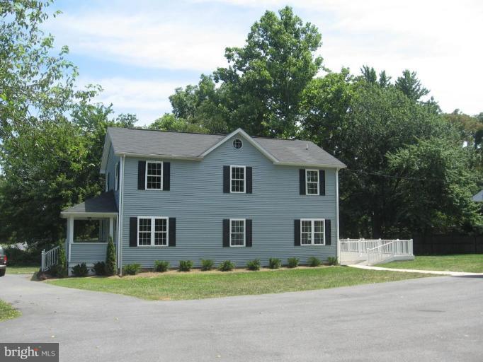 6402 Meadowridge Road Elkridge, MD 21075 - Photo 7 of 21 Side View of the Home From Main Driveway