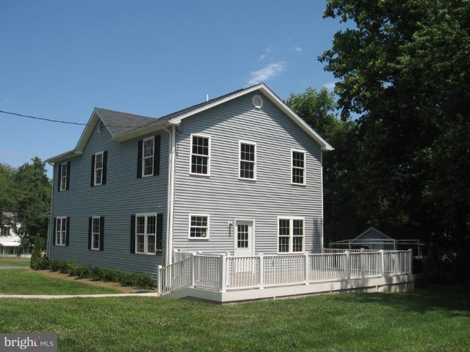 6402 Meadowridge Road Elkridge, MD 21075 - Photo 8 of 21 Rear View of the Home