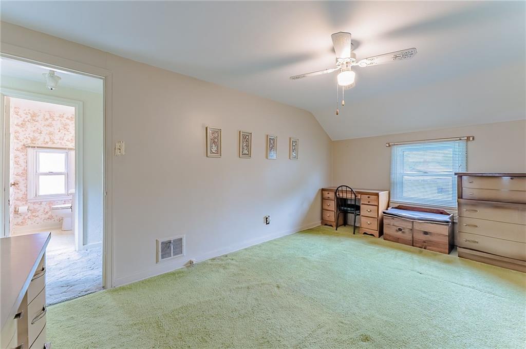 555 Hamil Road Penn Hills, PA 15147 - Photo 9 of 19 Gallery Image 9