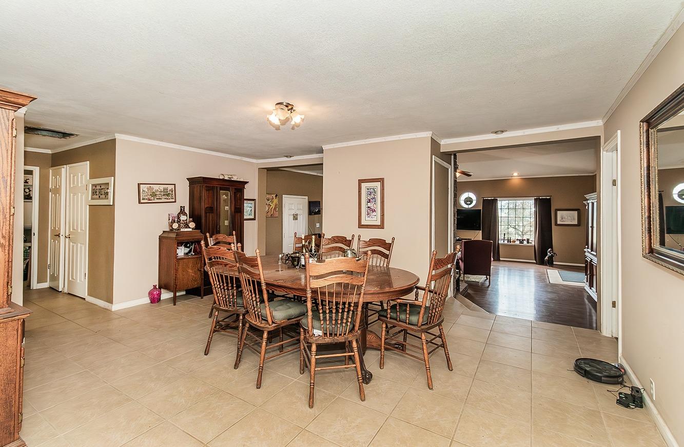 40696 Oakwood Road Madera, CA 93636 - Photo 13 of 61 Gallery Image 13