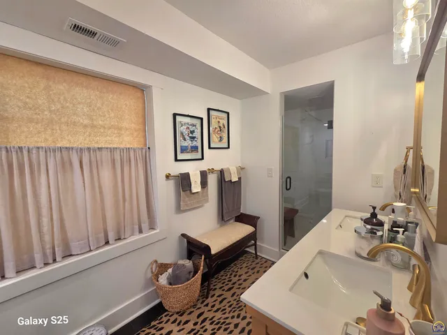 $395,000 | 1432 Southwest MacVicar Avenue, Topeka, KS 66604