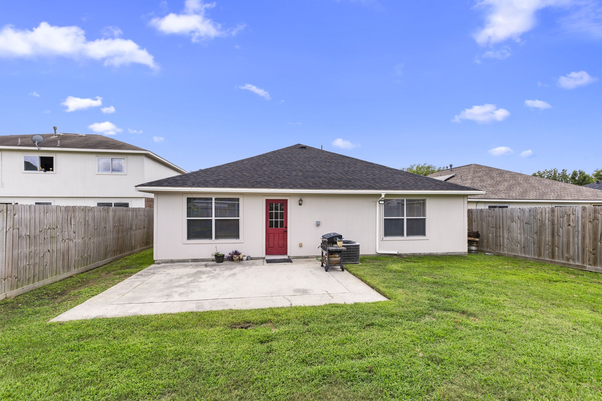 29106 Foxingham Circle Spring, TX 77386 - Photo 32 of 47 a view of a yard in front of a house with large tree