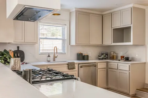 $999,000 | 3801 Avenue H, Austin, TX 78751