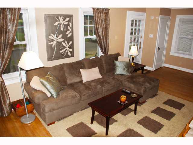 196 Tibet Road Columbus, OH 43202 - Photo 5 of 14