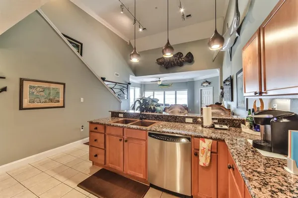$4,950 | 273 The Middle Way, Unit G, New Smyrna Beach, FL 32169