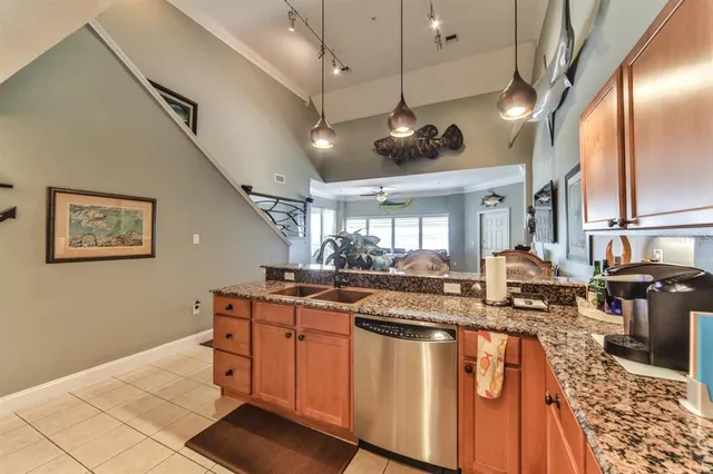 $4,950 | 273 The Middle Way, Unit G, New Smyrna Beach, FL 32169