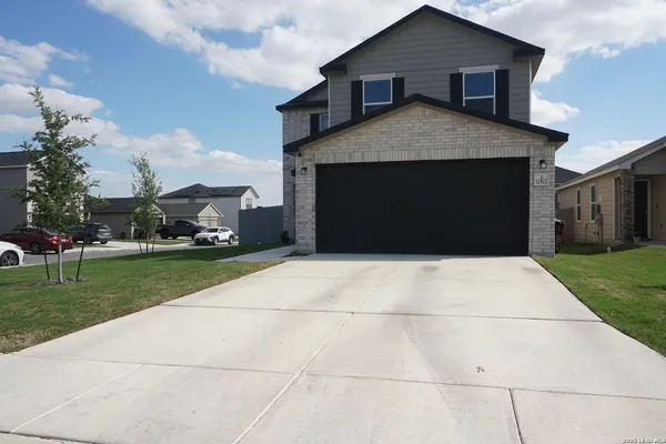 $2,325 | 11502 Hocus Pocus, San Antonio, TX 78245