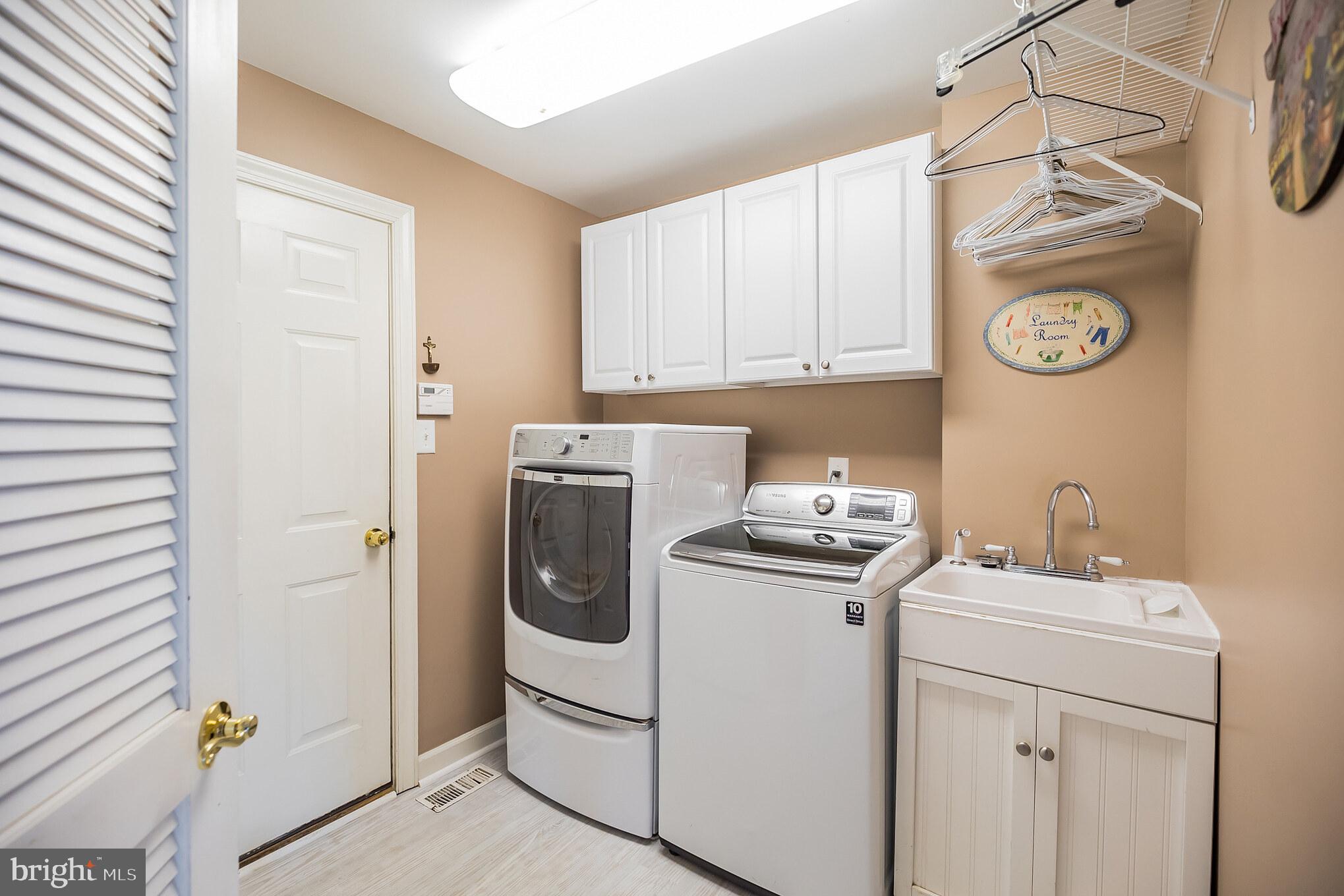 114 Quail Ridge Way Mickleton, NJ 08056 - Photo 16 of 40 Laundry on the first floor