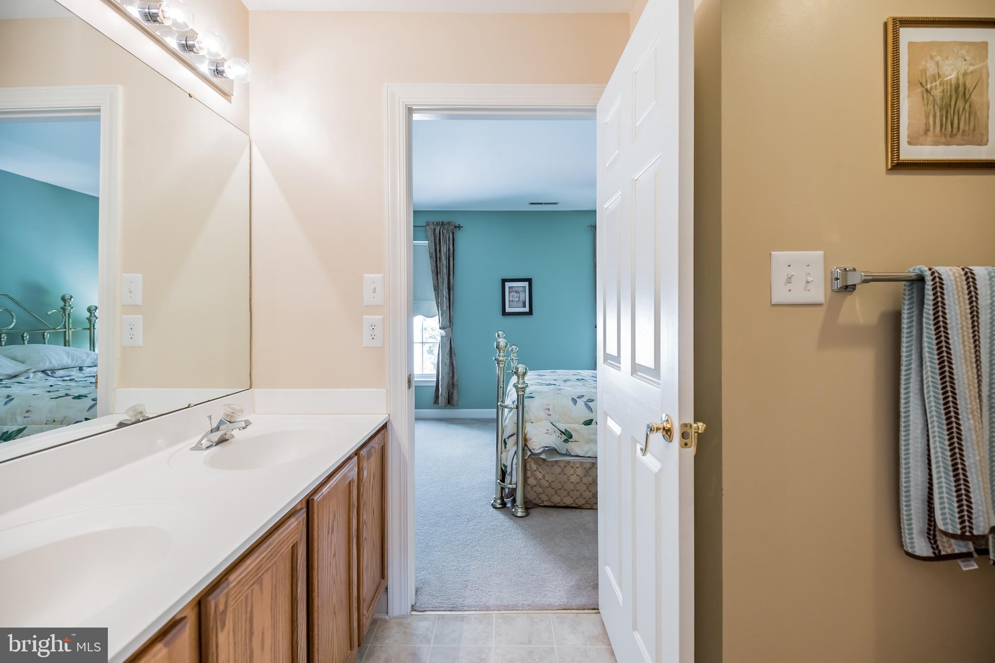 114 Quail Ridge Way Mickleton, NJ 08056 - Photo 27 of 40 Jack and Jill bathroom