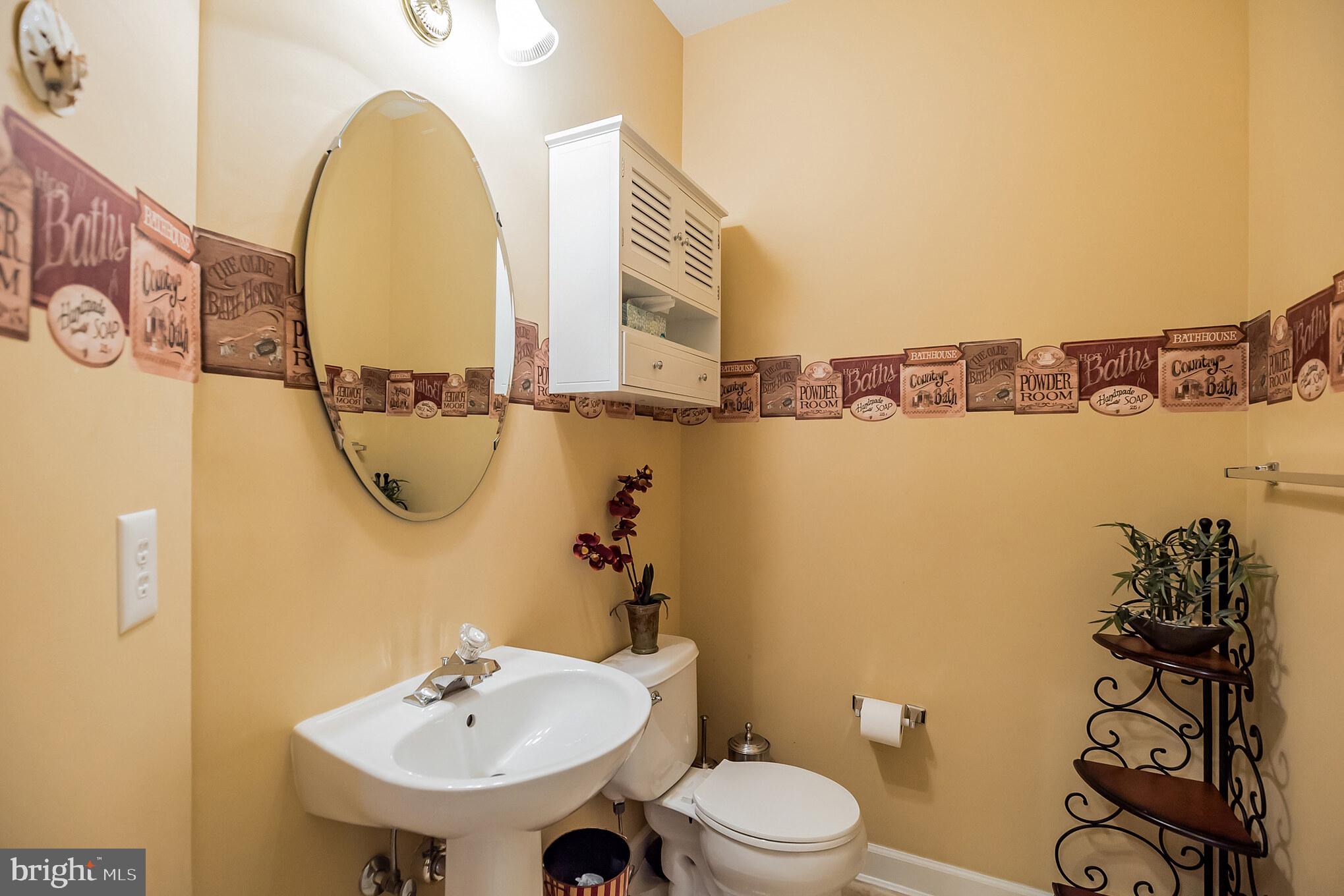 114 Quail Ridge Way Mickleton, NJ 08056 - Photo 33 of 40 First-floor powder room