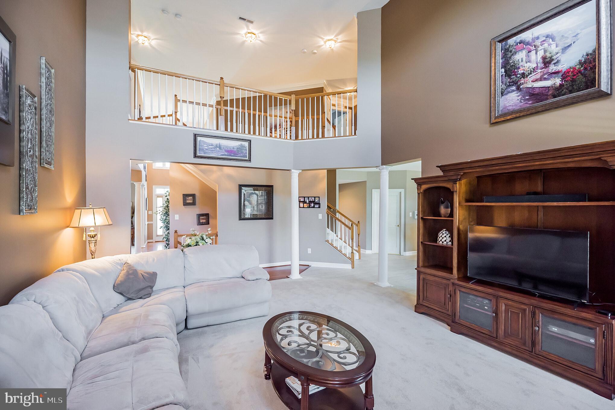 114 Quail Ridge Way Mickleton, NJ 08056 - Photo 10 of 40 Greatroom showing balcony