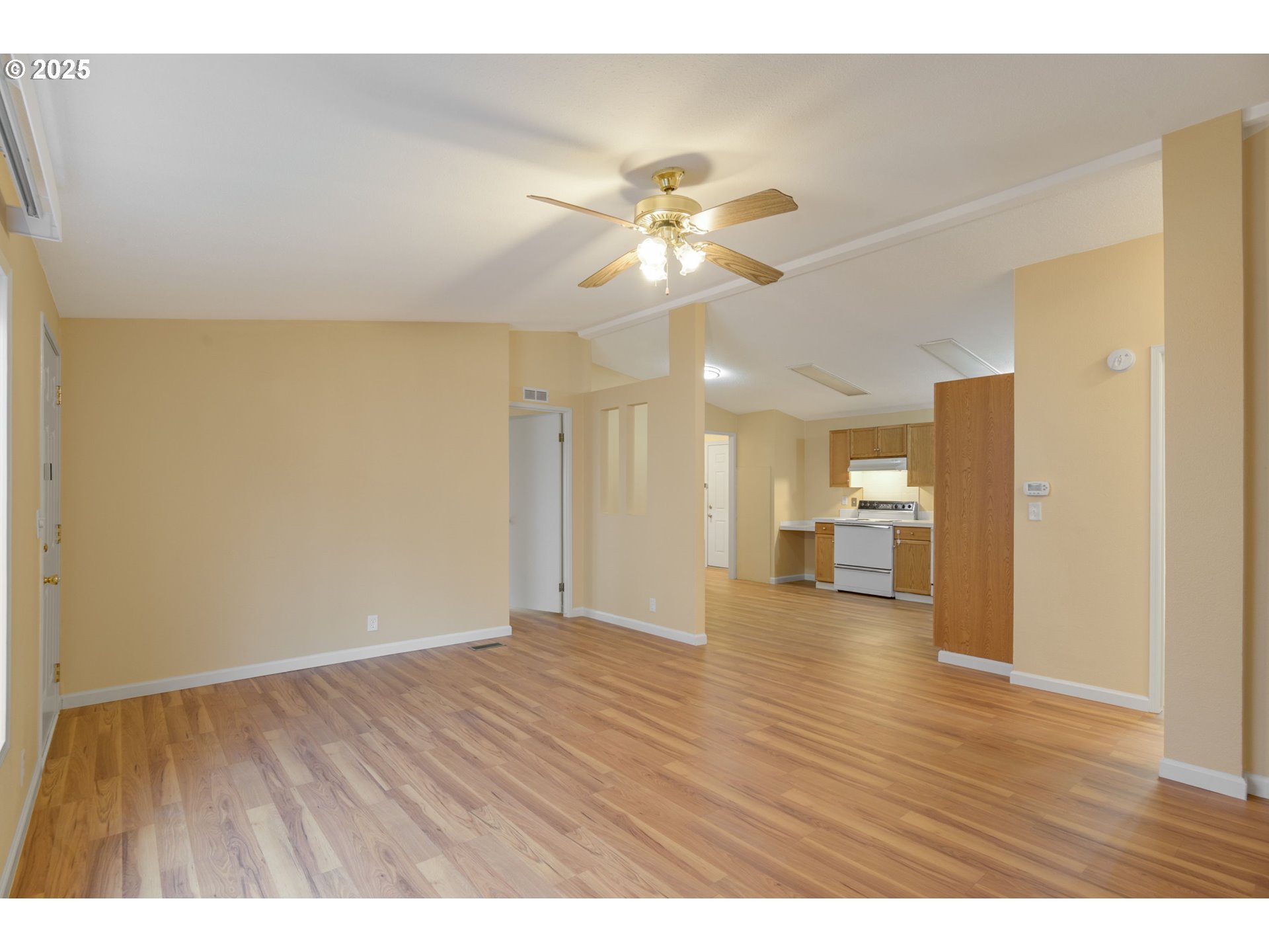 521 Northeast Mariners Loop, Unit 79 Portland, OR 97211 - Photo 8 of 29