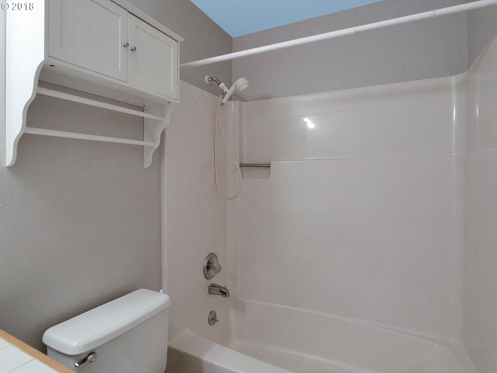 11749 Southwest Swendon Loop Tigard, OR 97223 - Photo 17 of 29 Gallery Image 17