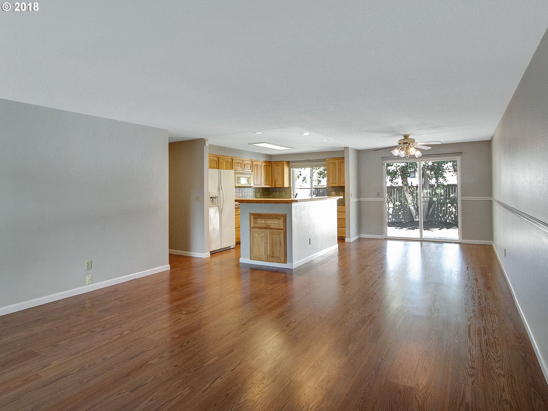 11749 Southwest Swendon Loop Tigard, OR 97223 - Photo 4 of 29 Gallery Image 4