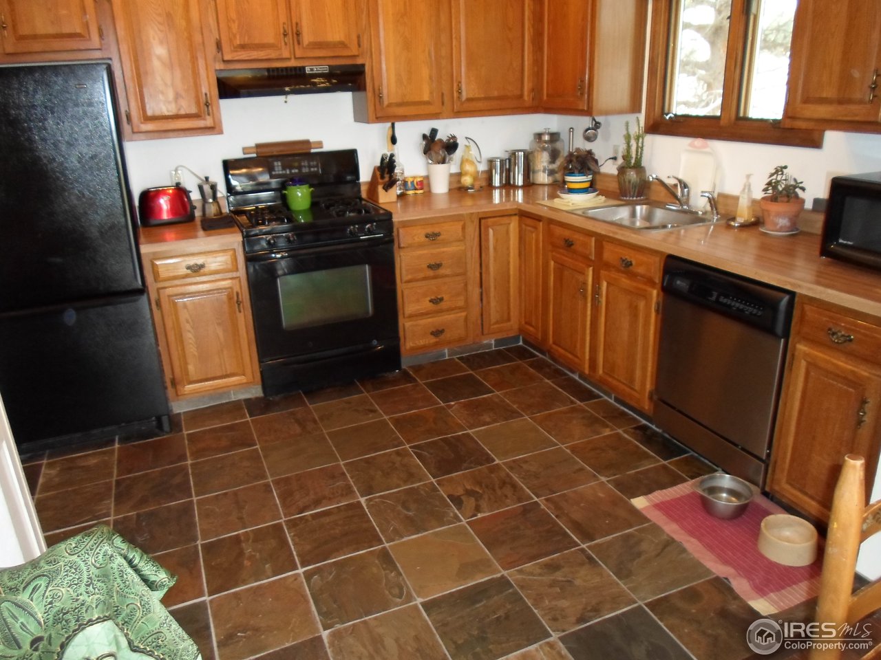 8443 Middle Fork Road Boulder, CO 80302 - Photo 6 of 12 Kitchen
