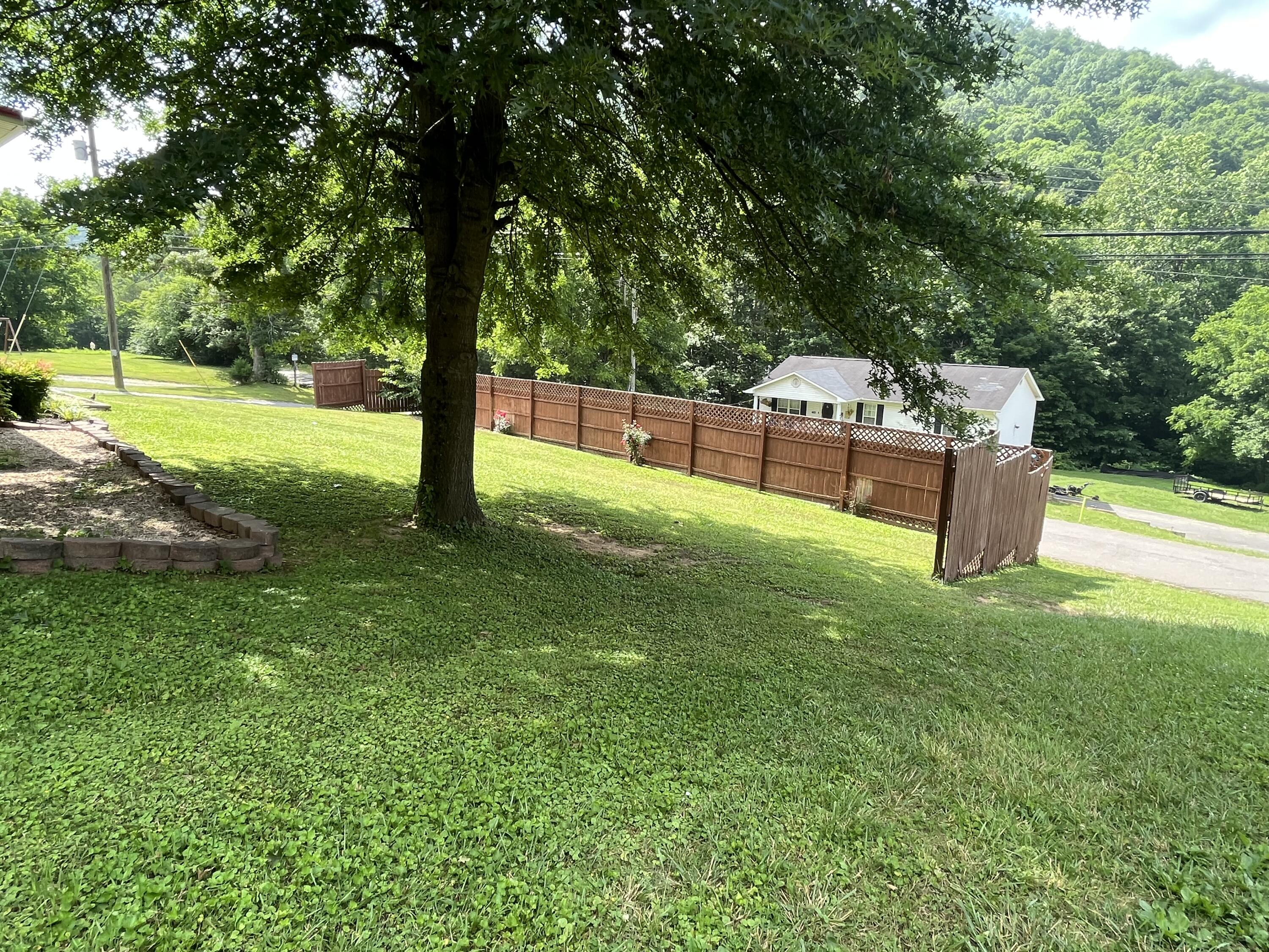 921 Hilton Road Gate City, VA 24251 - Photo 13 of 41 IMG_2695