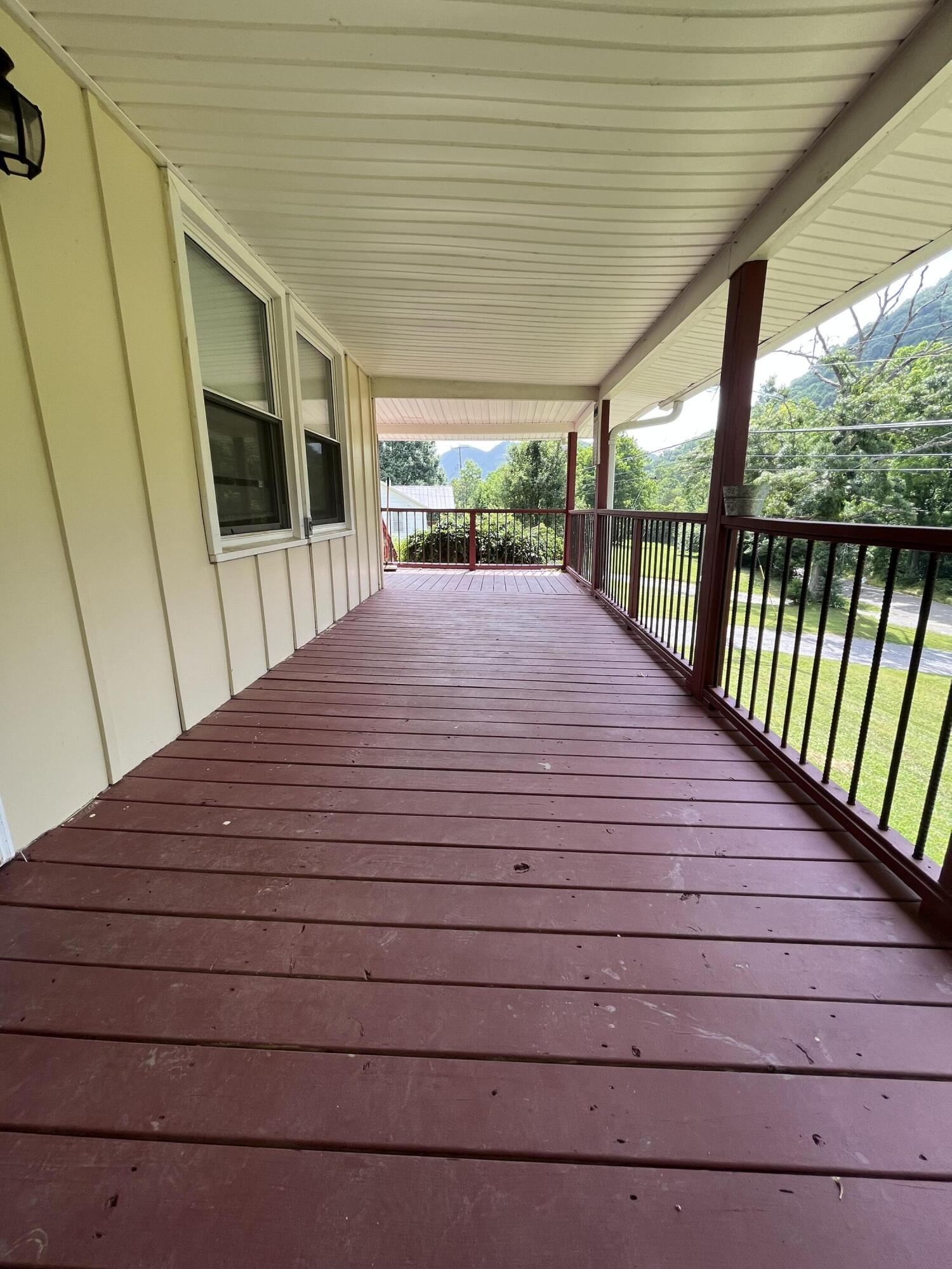 921 Hilton Road Gate City, VA 24251 - Photo 22 of 41 IMG_2705