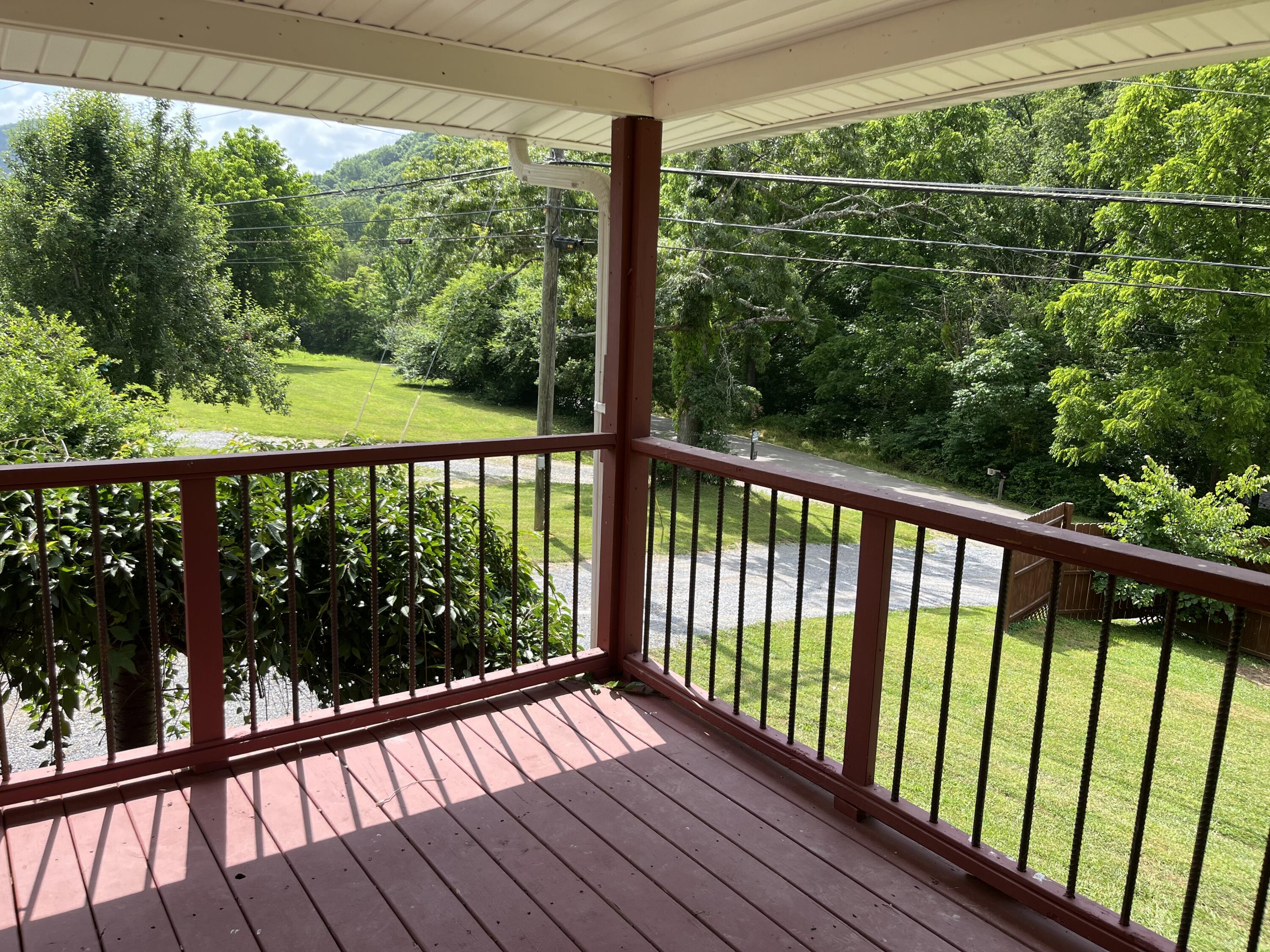 921 Hilton Road Gate City, VA 24251 - Photo 23 of 41 IMG_2707