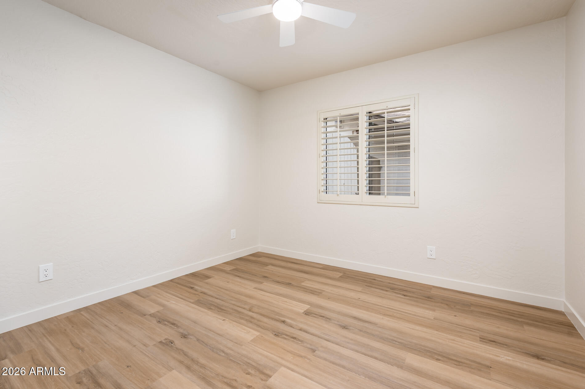 1033 East Hearne Way Gilbert, AZ 85234 - Photo 26 of 37 1033 E Hearne Way - MLS-38