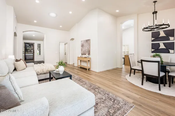 $645,000 | 1033 East Hearne Way, Gilbert, AZ 85234