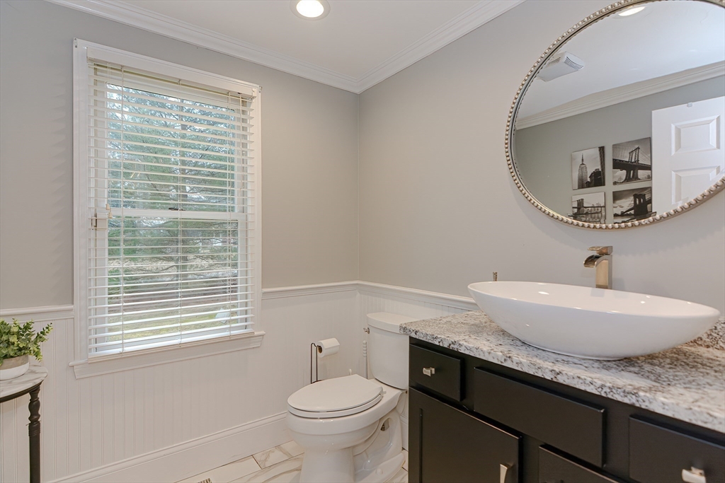 14 Wadsworth Farm Road Franklin, MA 02038 - Photo 8 of 27 Gallery Image 8