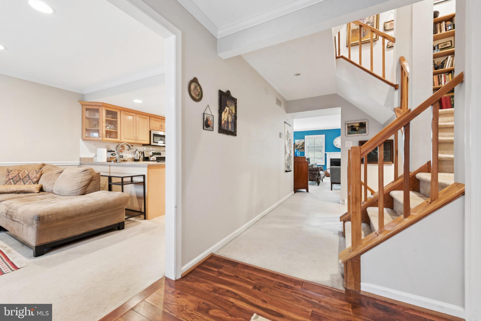 56 Woodstream Drive Chesterbrook, PA 19087 - Photo 5 of 34 Inviting entryway with warm tones.
