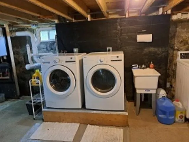 $749,900 | 338 Percy Road, Stark, NH 03582