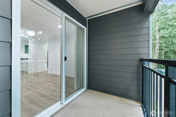 $1,995 | 14620 Northeast 31st Street, Unit E305, Bellevue, WA 98007