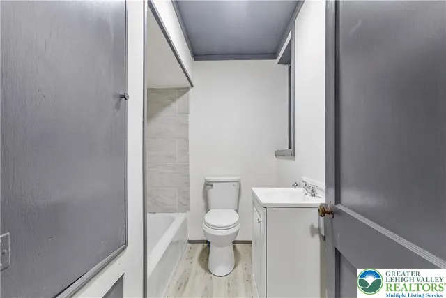 $1,450 | 25 West Coal Street, Shenandoah, PA 17976