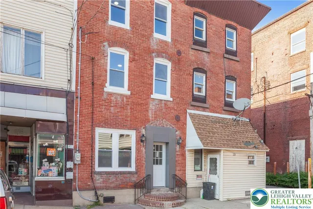 $1,450 | 25 West Coal Street, Shenandoah, PA 17976