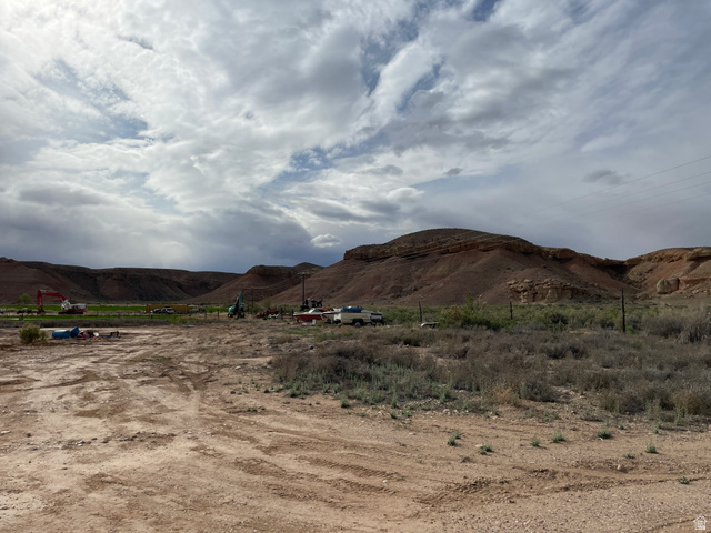 240 Horseshoe Bend Road Vernal, UT 84078 - Photo 34 of 41 Additional parking/building area