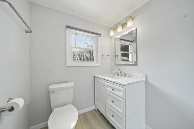 $399,000 | 2050 Lake View Drive, Brooklyn, MI 49230